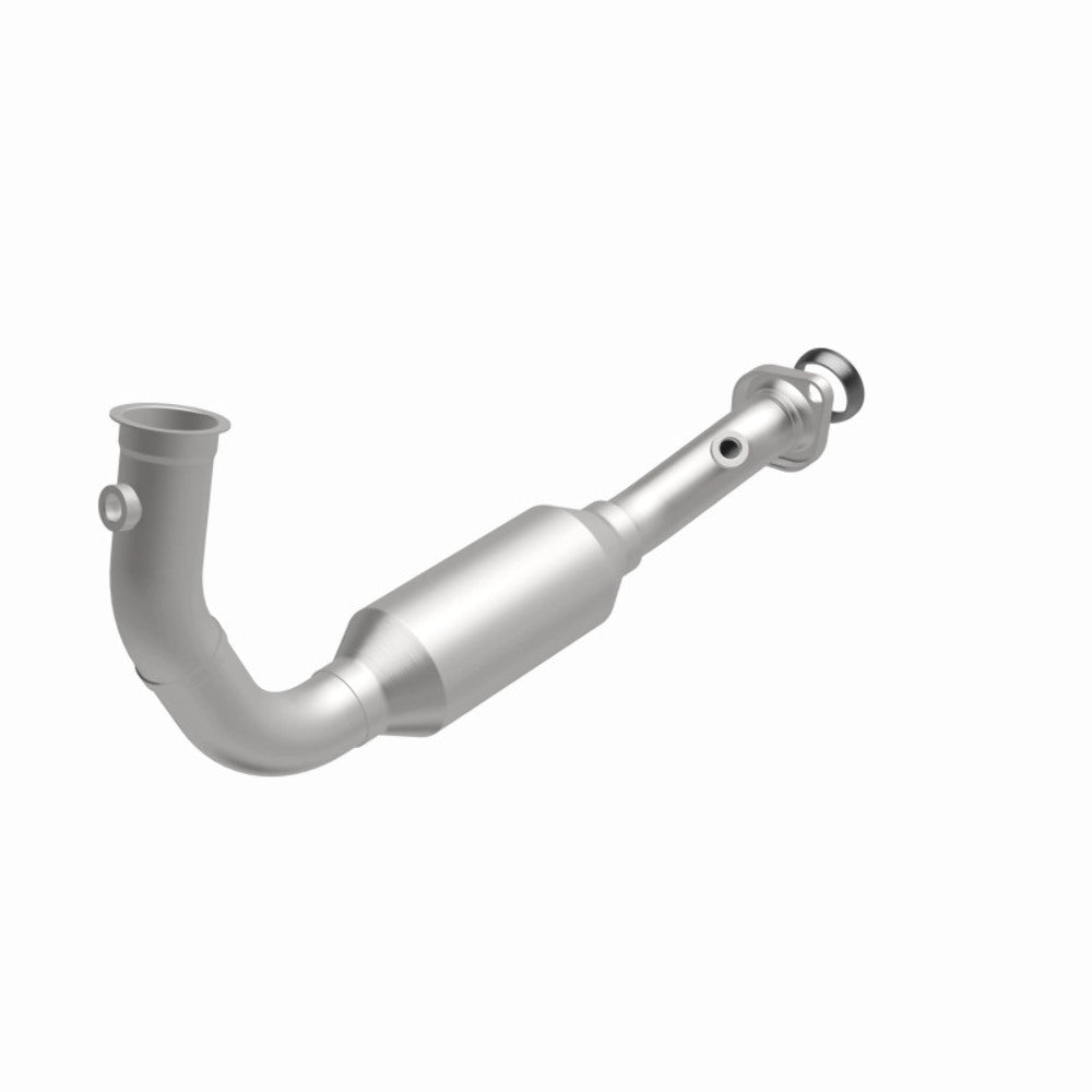 MagnaFlow direct-fit catalytic converter fits 2004 Jeep Liberty 3.7L stainless steel CARB compliant 4551583