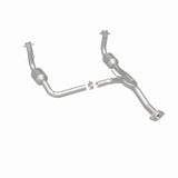 MagnaFlow direct-fit catalytic converter for 2005-2007 Jeep 3.7L stainless steel CARB compliant 5451186
