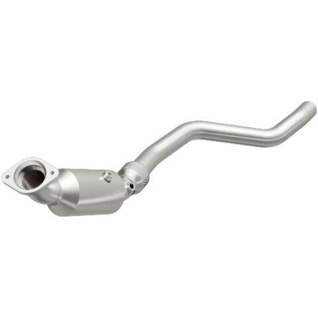 MagnaFlow direct-fit catalytic converter fits 2005 Chrysler 300 5.7L and 2005 Dodge Magnum 5.7L stainless steel CARB compliant 4561244