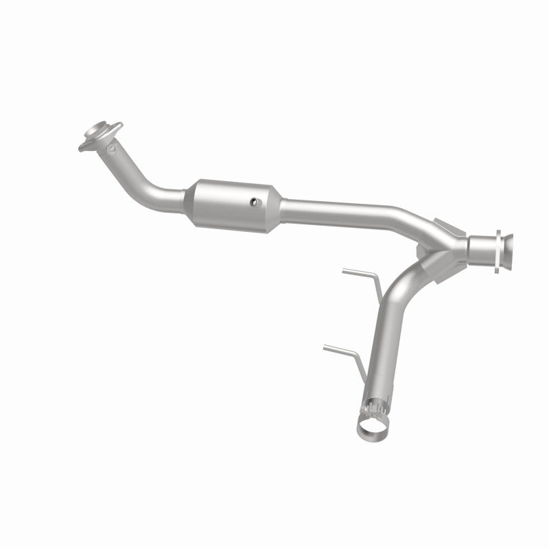 MagnaFlow direct-fit catalytic converter fits 2005 Lincoln Navigator 5.4L stainless steel CARB compliant 4451165