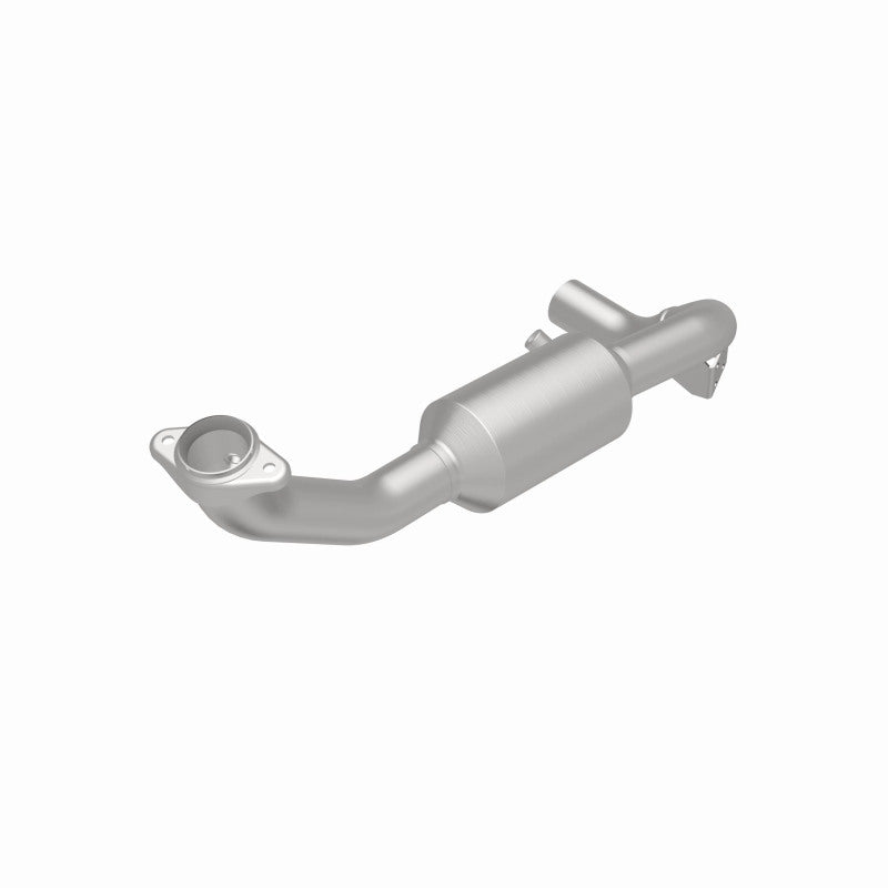 MagnaFlow direct-fit catalytic converter fits 2005 Lincoln Navigator 5.4L stainless steel CARB compliant 4451166