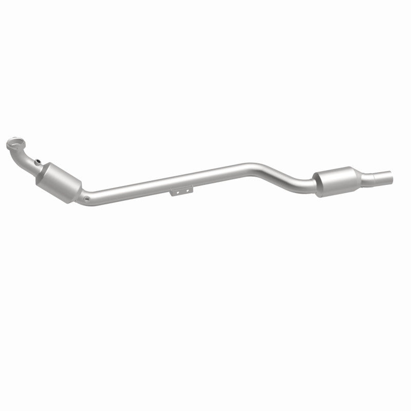 MagnaFlow direct-fit catalytic converter fits 2005 Mercedes-Benz CLK320 3.2L stainless steel CARB compliant 5411806