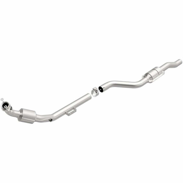 MagnaFlow direct-fit catalytic converter fits 2004-2005 2005 Mercedes-Benz E320 and Mercedes-Benz E500. Hardware is included to eliminate the hassle of working with corroded factor