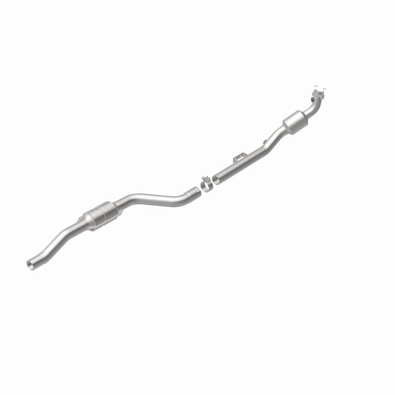 MagnaFlow direct-fit catalytic converter fits 2004-2005 2005 Mercedes-Benz E320 and Mercedes-Benz E500. Hardware is included to eliminate the hassle of working with corroded factor