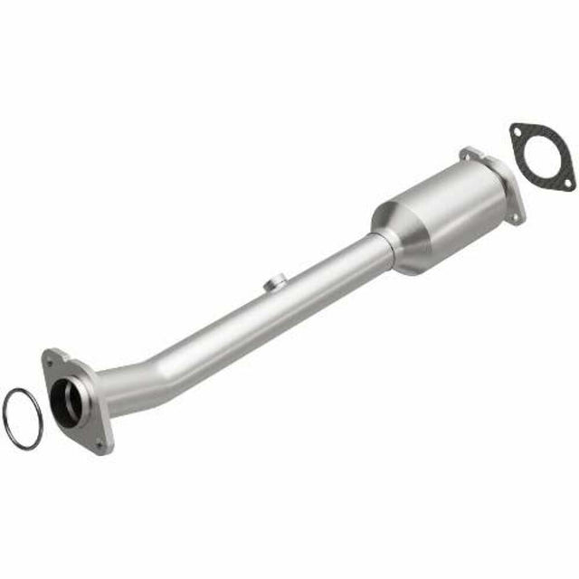 MagnaFlow direct-fit catalytic converter for 2007-2016 Nissan Frontier 4.0L stainless steel CARB compliant 5592669