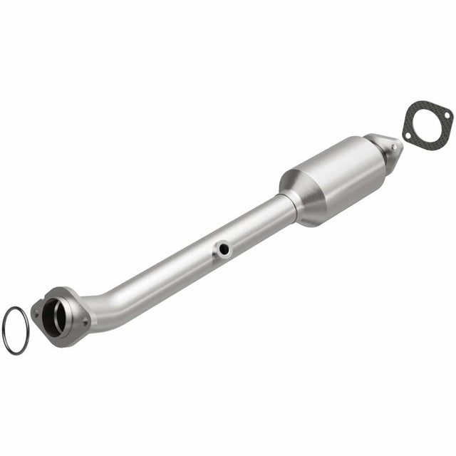 MagnaFlow direct-fit catalytic converter for 2007-2016 Nissan Frontier 4.0L stainless steel CARB compliant 5592670