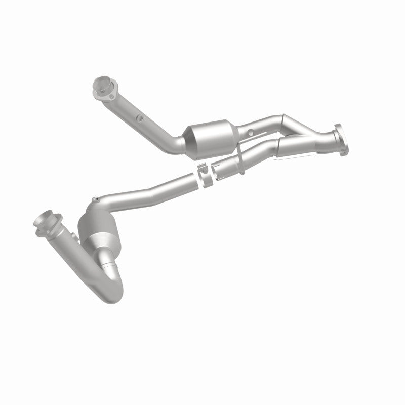 MagnaFlow direct-fit catalytic converter for 2006-2010 Jeep Grand Cherokee stainless steel CARB compliant 5451709