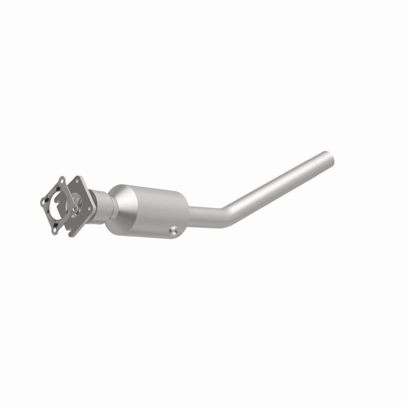 MagnaFlow direct-fit catalytic converter fits 2006 Dodge Stratus and 2006 Chrysler Sebring. Avoid potential exhaust leaks by using the included gaskets to get a proper seal and 200