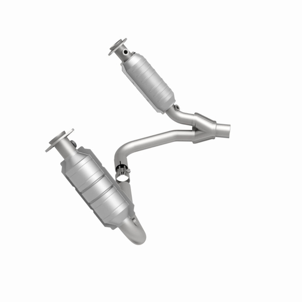 MagnaFlow direct-fit catalytic converter fits 2006 Mitsubishi Raider 3.7L stainless steel CARB compliant 4451627