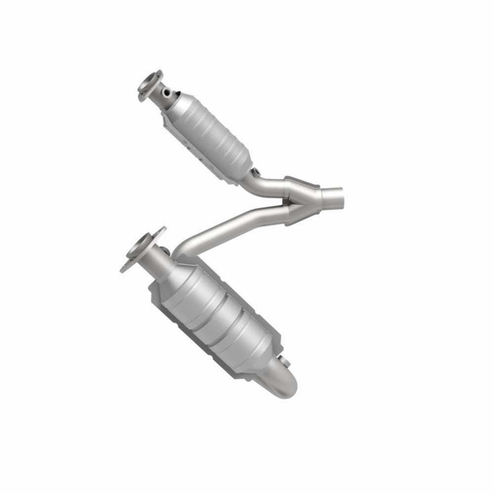 MagnaFlow direct-fit catalytic converter fits 2006 Mitsubishi Raider 3.7L stainless steel CARB compliant 4451627