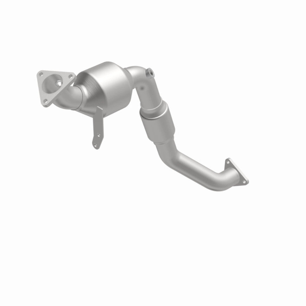 MagnaFlow direct-fit catalytic converter fits 2007-2010 Audi Q7 and 2008-2010 Volkswagen Touareg, this and 2007-2010 Q7 V6 3.6 3.6 inch inlet/outlet stainless steel CARB compliant 