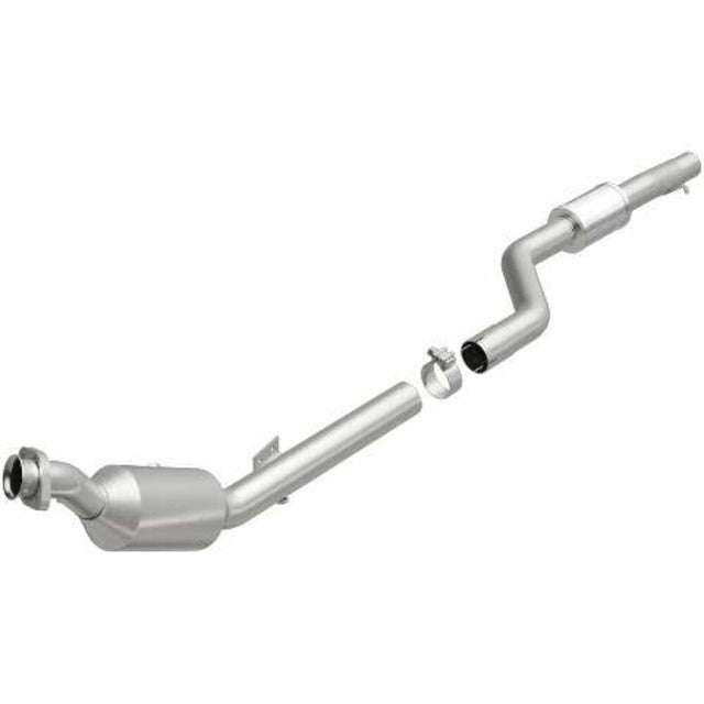 MagnaFlow direct-fit catalytic converter for 2007-2011 Mercedes-Benz S5 5.5 inch inlet/outlet stainless steel CARB compliant
