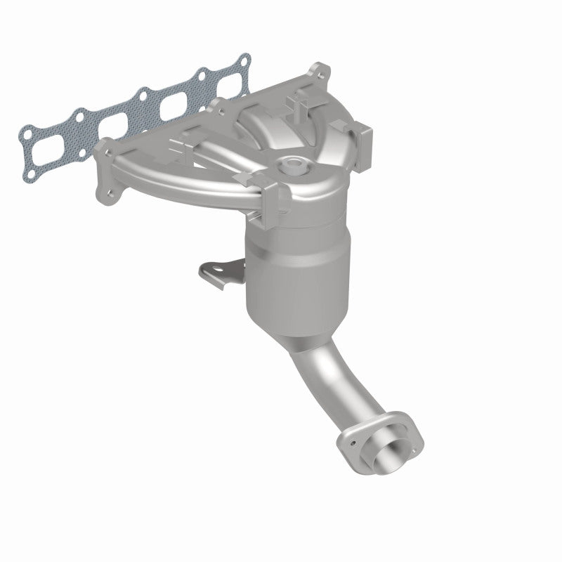 MagnaFlow direct-fit catalytic converter fits 2017 Jeep Compass, 2017 Jeep Patriot, and additional vehicles. Avoid potential exhaust leaks by using the included gaskets to get a pr