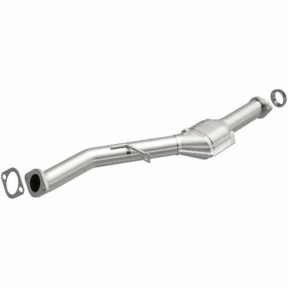 MagnaFlow direct-fit catalytic converter for 2008-2014 Subaru 2.5L stainless steel CARB compliant 5421012