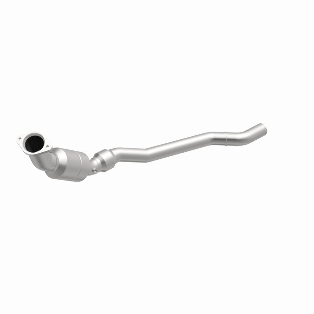 MagnaFlow direct-fit catalytic converter fits 2008 Chrysler 300C 5.7L passenger side 5.7L passenger side stainless steel CARB compliant OBDII 51585