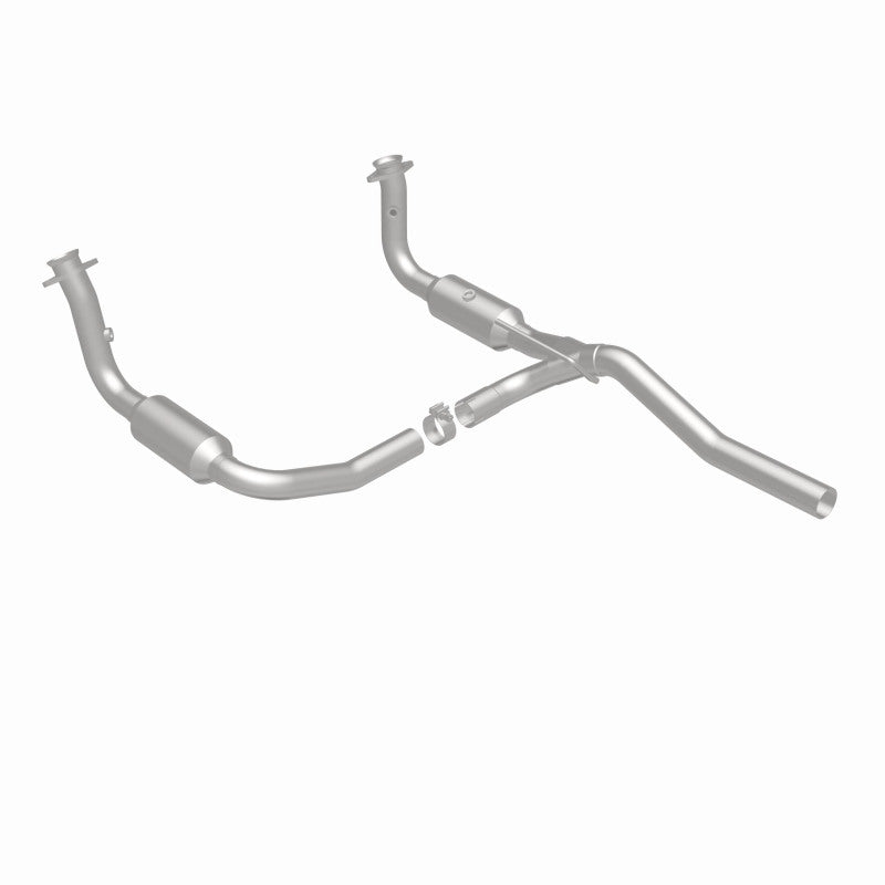 MagnaFlow direct-fit catalytic converter fits 2007-2008 Dodge Nitro and 2008 Jeep Liberty. Hardware is included to eliminate the hassle of working with corroded factory parts and 2