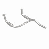 MagnaFlow direct-fit catalytic converter fits 2007-2008 Dodge Nitro and 2008 Jeep Liberty. Hardware is included to eliminate the hassle of working with corroded factory parts and 2