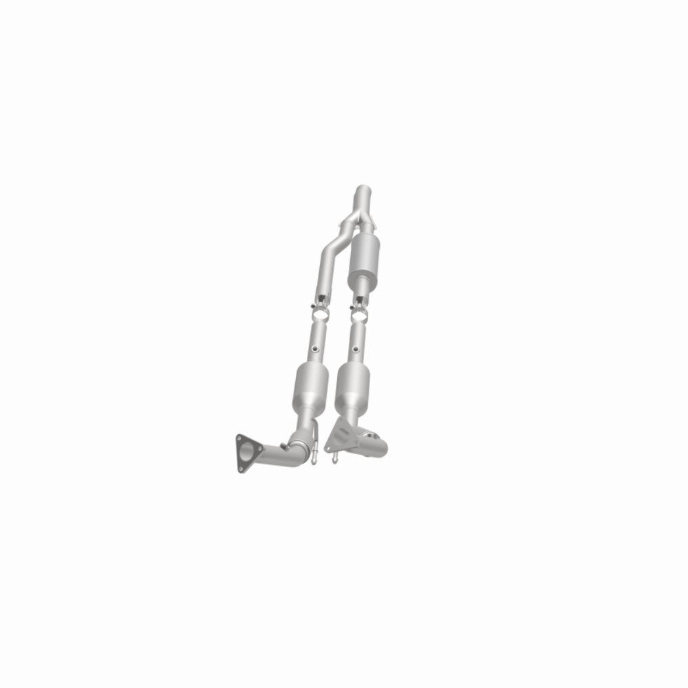 MagnaFlow direct-fit catalytic converter fits 2006-2009 2008 Volkswagen R32 and Audi A3 Quattro, this and 2008 Volkswagen R32 3.2L stainless steel CARB compliant 5461873