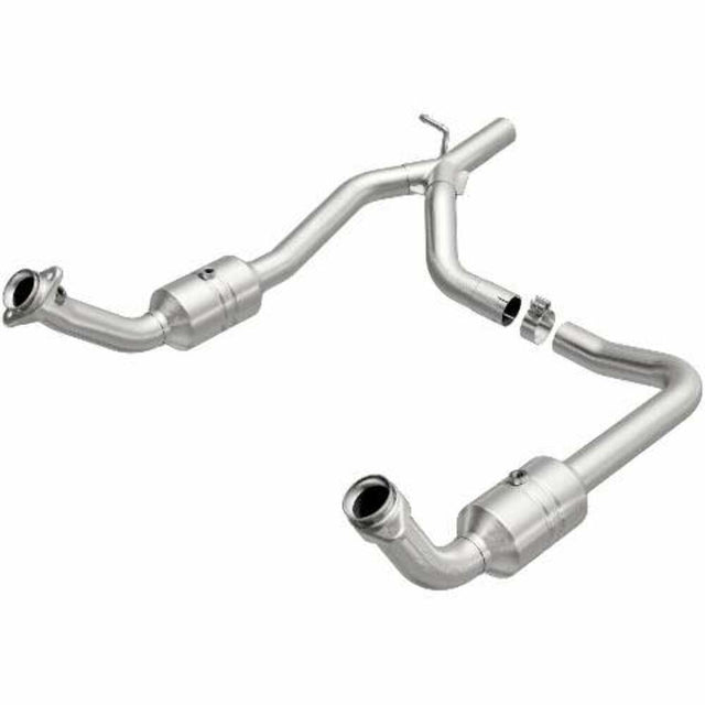 MagnaFlow direct-fit catalytic converter for 2009-2014 Ford 4.6L 2.5 inch inlet/outlet stainless steel CARB compliant 52153