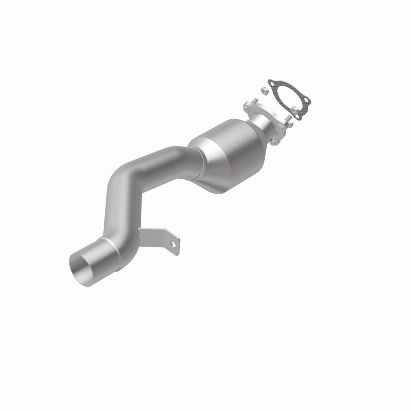 MagnaFlow direct-fit catalytic converter fits 2010-2011 Porsche Cayenne 4.8L stainless steel CARB compliant 5592595