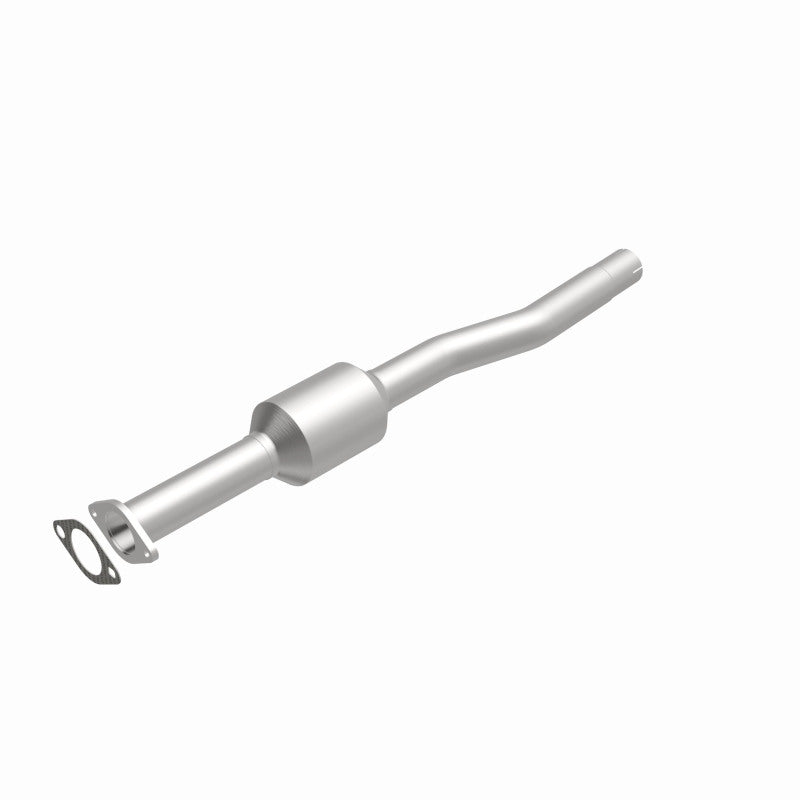 MagnaFlow direct-fit catalytic converter fits 2010-2016 Chevrolet Equinox, GMC Terrain, and additional vehicles. Avoid potential exhaust leaks by using the included gaskets to get 