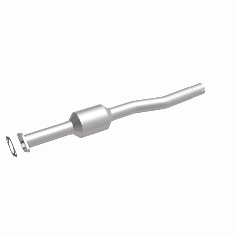 MagnaFlow direct-fit catalytic converter fits 2010-2016 Chevrolet Equinox, GMC Terrain, and additional vehicles. Avoid potential exhaust leaks by using the included gaskets to get 