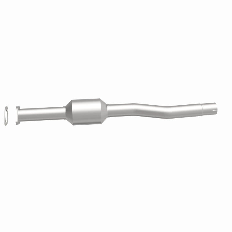 MagnaFlow direct-fit catalytic converter fits 2010-2016 Chevrolet Equinox, GMC Terrain, and additional vehicles. Avoid potential exhaust leaks by using the included gaskets to get 