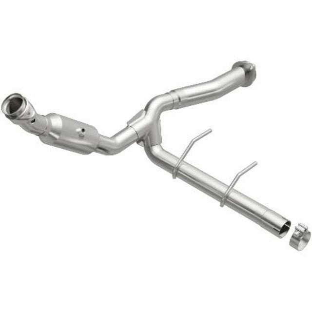 MagnaFlow direct-fit catalytic converter for 2011-2014 Ford F-150 5.0L stainless steel CARB compliant 5551139