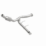 MagnaFlow direct-fit catalytic converter for 2011-2014 Ford F-150 5.0L stainless steel CARB compliant 5551139