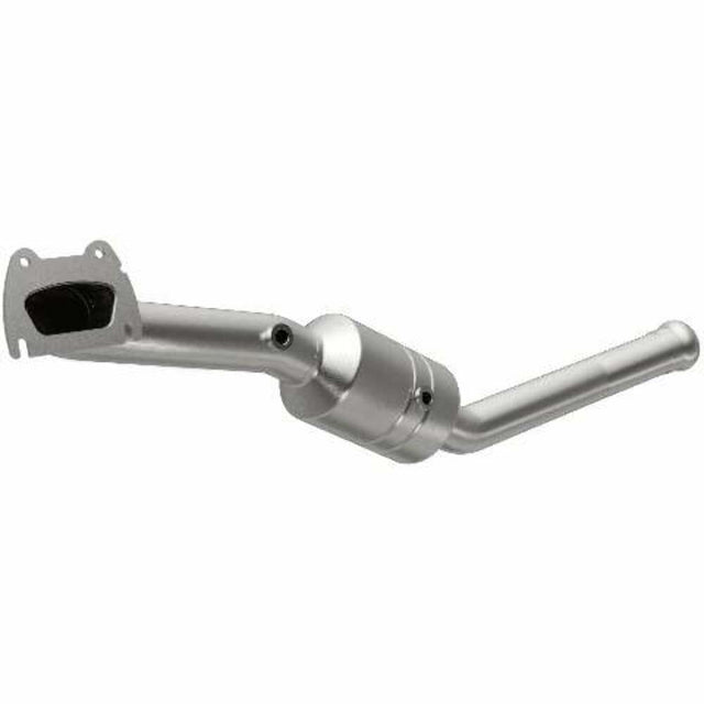MagnaFlow direct-fit catalytic converter for 2011-2012 Dodge Grand Cherokee 3.6L passenger side stainless steel CARB compliant OBDII 49737