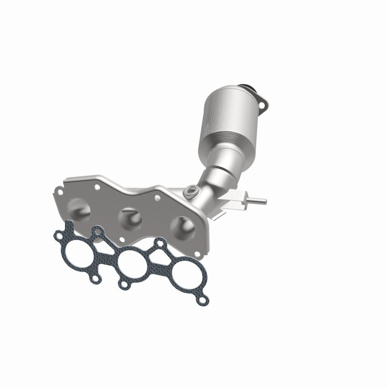MagnaFlow direct-fit catalytic converter fits 2011 Toyota Sienna 3.5L stainless steel CARB compliant 5582556