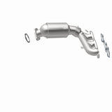 MagnaFlow direct-fit catalytic converter fits 2011 Toyota Sienna 3.5L stainless steel CARB compliant 5582556