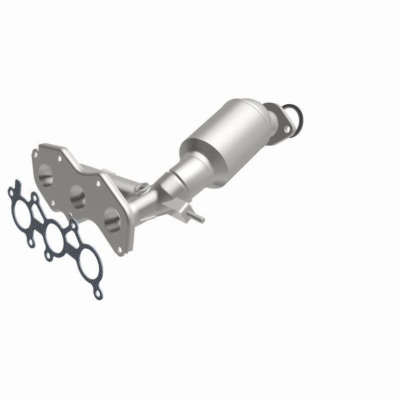 MagnaFlow direct-fit catalytic converter fits 2011 Toyota Sienna 3.5L stainless steel CARB compliant 5582556
