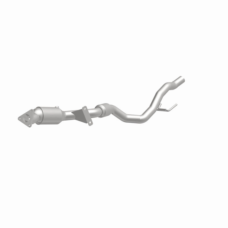 MagnaFlow direct-fit catalytic converter fits 2011- Volkswagen Touareg 3.6L stainless steel CARB compliant 5551410