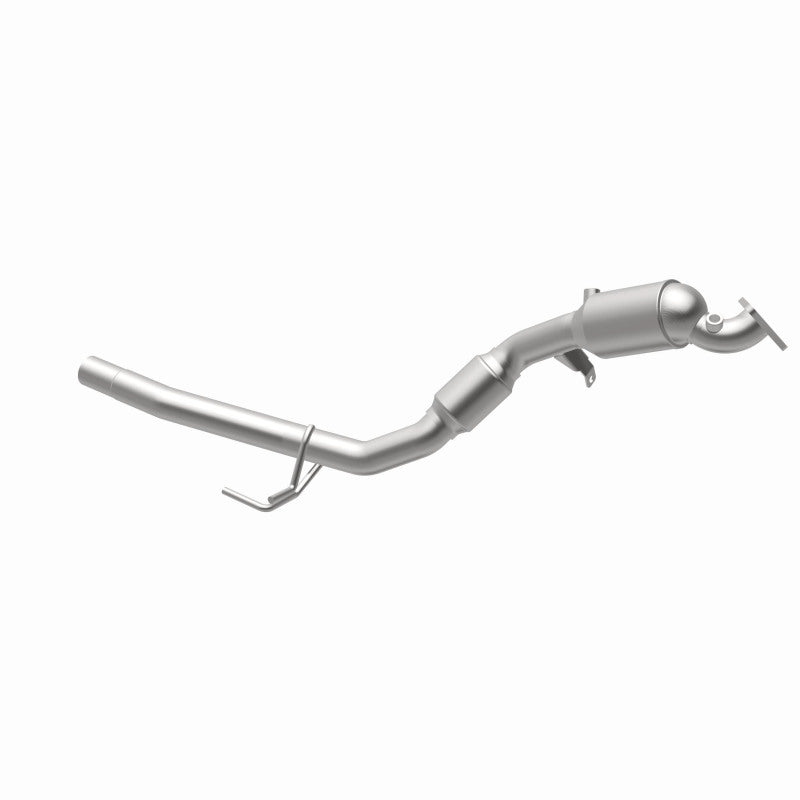 MagnaFlow direct-fit catalytic converter fits 2011- Volkswagen Touareg 3.6L stainless steel CARB compliant 5551411