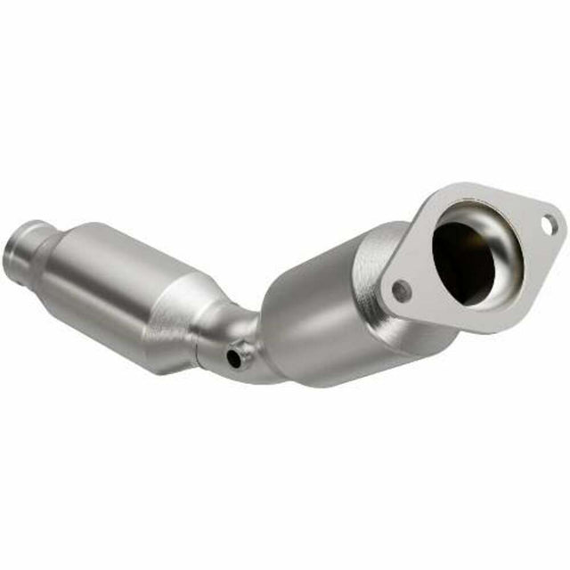 t 2012-2017 Toyota Prius V Direct-Fit Catalytic Converter 52456 Magnaflow MagnaFlow Exhaust Products