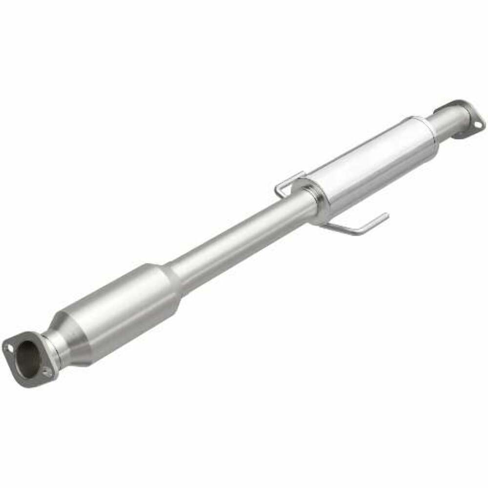 MagnaFlow direct-fit catalytic converter for 2012-2015 Hyundai Optima 2.4L stainless steel CARB compliant 5561133