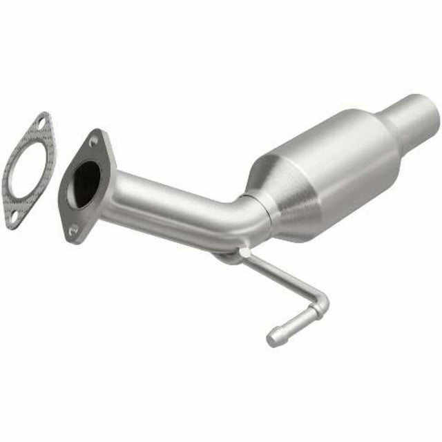 MagnaFlow direct-fit catalytic converter fits 2013-2017 Buick Encore and 2015-2017 Chevrolet Trax, this and 2013-2015 Encore 1.4 1.4 inch inlet/outlet stainless steel CARB complian