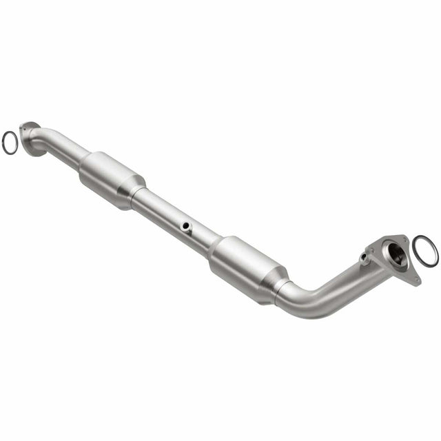 MagnaFlow direct-fit catalytic converter fits 2013-2016 Lexus LX570 and Toyota Land Cruiser. Avoid potential exhaust leaks by using the included gaskets to get a proper seal and 20