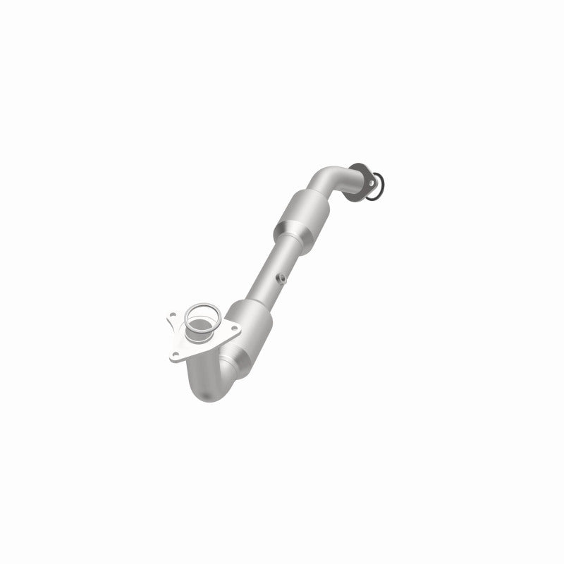 MagnaFlow direct-fit catalytic converter fits 2013-2016 Lexus LX570 and Toyota Land Cruiser. Avoid potential exhaust leaks by using the included gaskets to get a proper seal and 20
