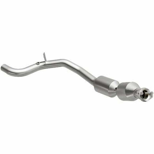 MagnaFlow direct-fit catalytic converter fits 2014-2017 Land Rover Range Rover Sport and Land Rover Range Rover, this and 2014-2017 Land Rover Range Rover stainless steel CARB comp