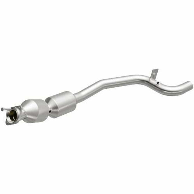 MagnaFlow direct-fit catalytic converter fits 2014-2017 Land Rover Range Rover Sport and Land Rover Range Rover, this and 2014-2017 Land Rover Range Rover stainless steel CARB comp