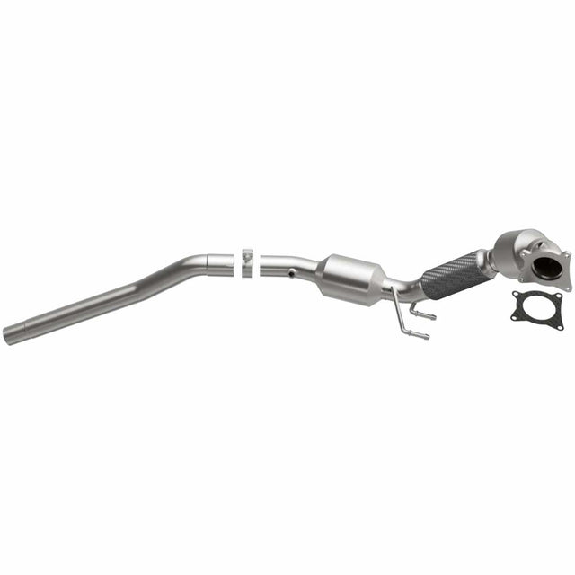 MagnaFlow direct-fit catalytic converter fits 2014- Volkswagen Tiguan 2.0L stainless steel CARB compliant 5582408