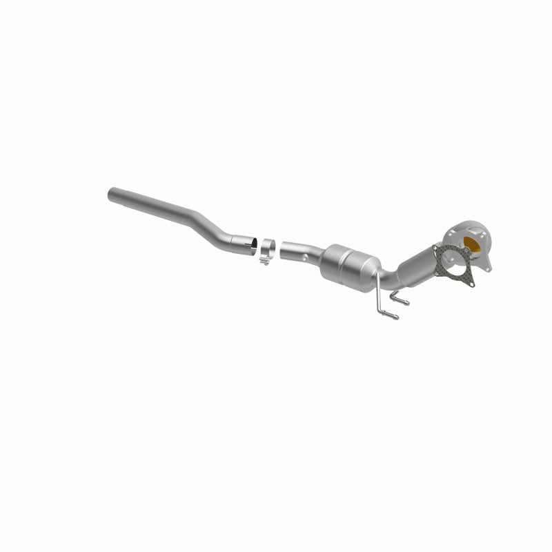 MagnaFlow direct-fit catalytic converter fits 2014- Volkswagen Tiguan 2.0L stainless steel CARB compliant 5582408
