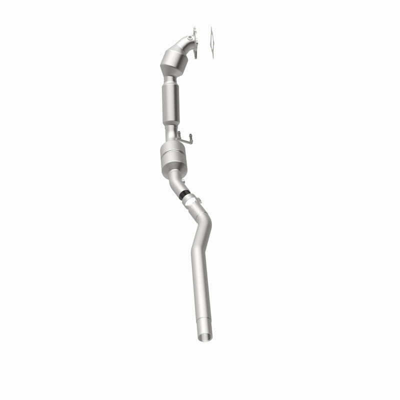 MagnaFlow direct-fit catalytic converter fits 2014- Volkswagen Tiguan 2.0L stainless steel CARB compliant 5582408