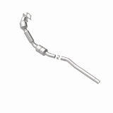 MagnaFlow direct-fit catalytic converter fits 2014- Volkswagen Tiguan 2.0L stainless steel CARB compliant 5582408