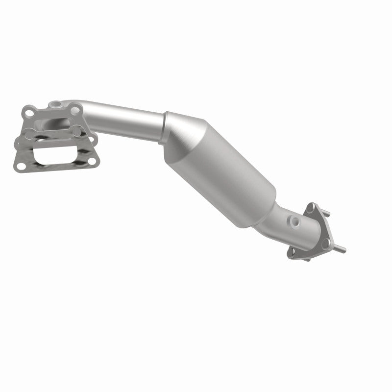 MagnaFlow direct-fit catalytic converter fits 2015-2017 Chevrolet Colorado and GMC Canyon, this and 2015 Colorado 3.6 3.6 inch inlet/outlet stainless steel CARB compliant 52611