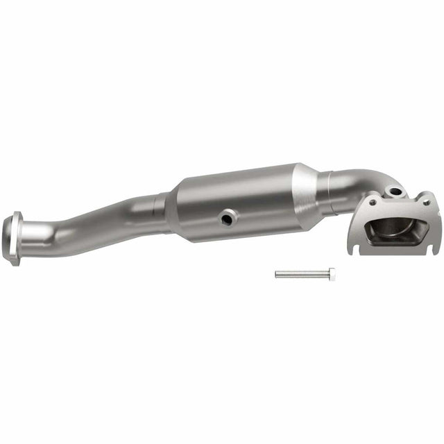MagnaFlow direct-fit catalytic converter fits 2015- Ram 1500 3.6L stainless steel CARB compliant 5551998