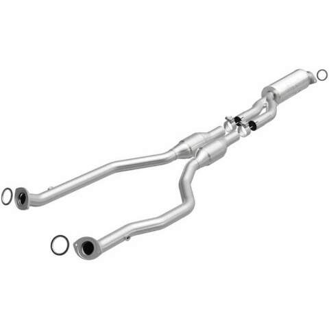 MagnaFlow direct-fit catalytic converter for 2006-2013 Lexus 2.5 inch inlet/outlet stainless steel CARB compliant