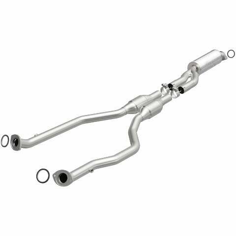 MagnaFlow direct-fit catalytic converter for 2006-2013 Lexus 2.5 inch inlet/outlet stainless steel CARB compliant